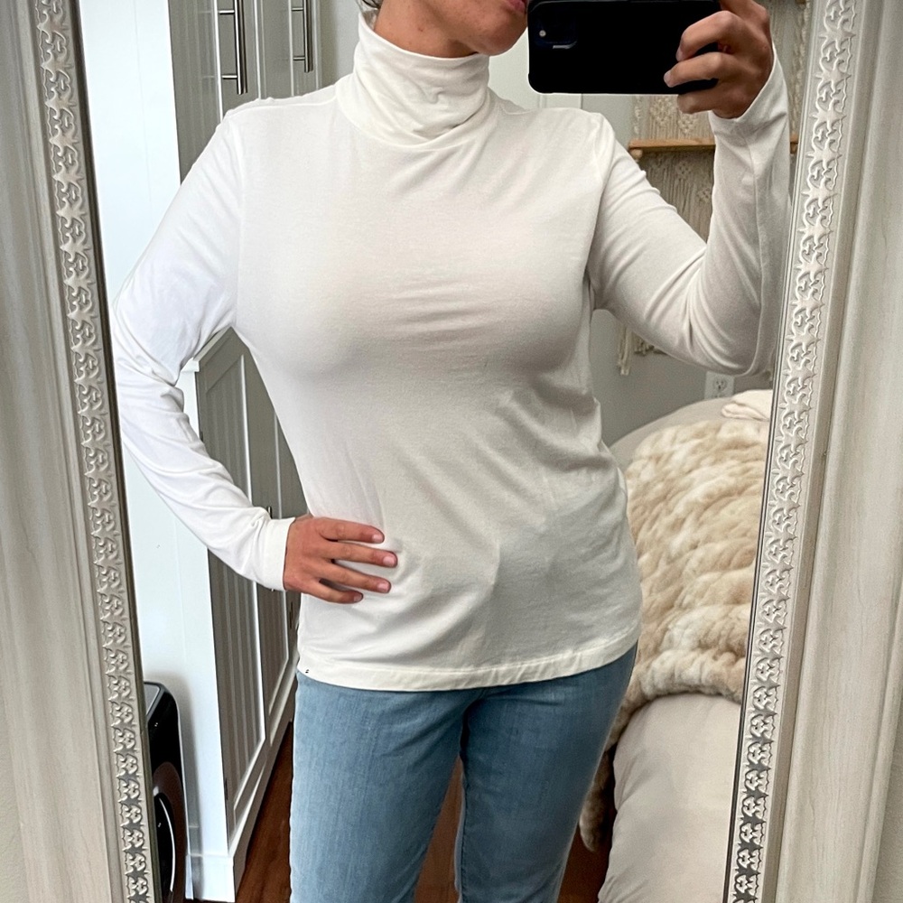 New Banana Republic White Timeless Turtleneck Tee Long Sleeve Top